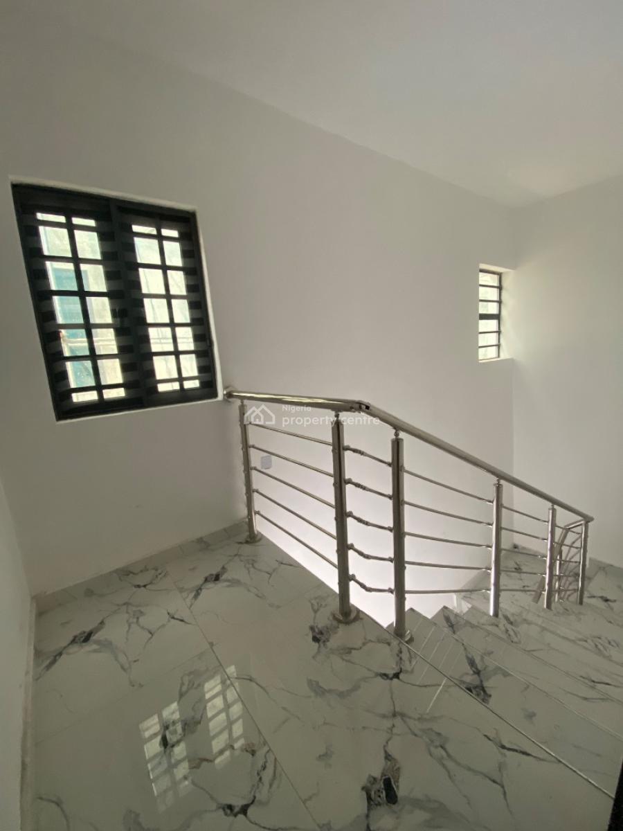 Brandnew 2bedroom Flat, Lekki Phase 1, Lekki, Lagos, Flat / Apartment for Rent