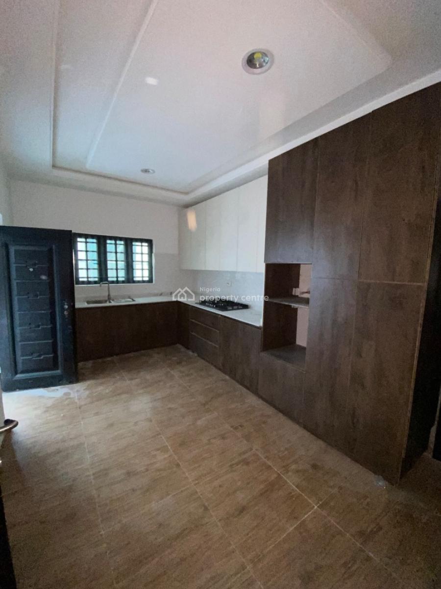 Brandnew 2bedroom Flat, Lekki Phase 1, Lekki, Lagos, Flat / Apartment for Rent