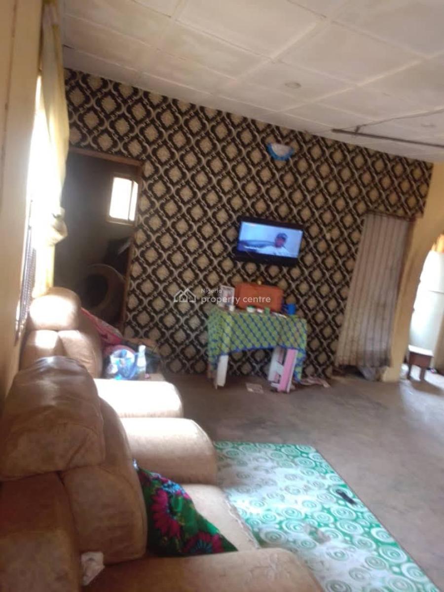 3 Bedroom Bungalow, Blueroof Off Oreta Road, Igbogbo, Ikorodu, Lagos, Detached Bungalow for Sale