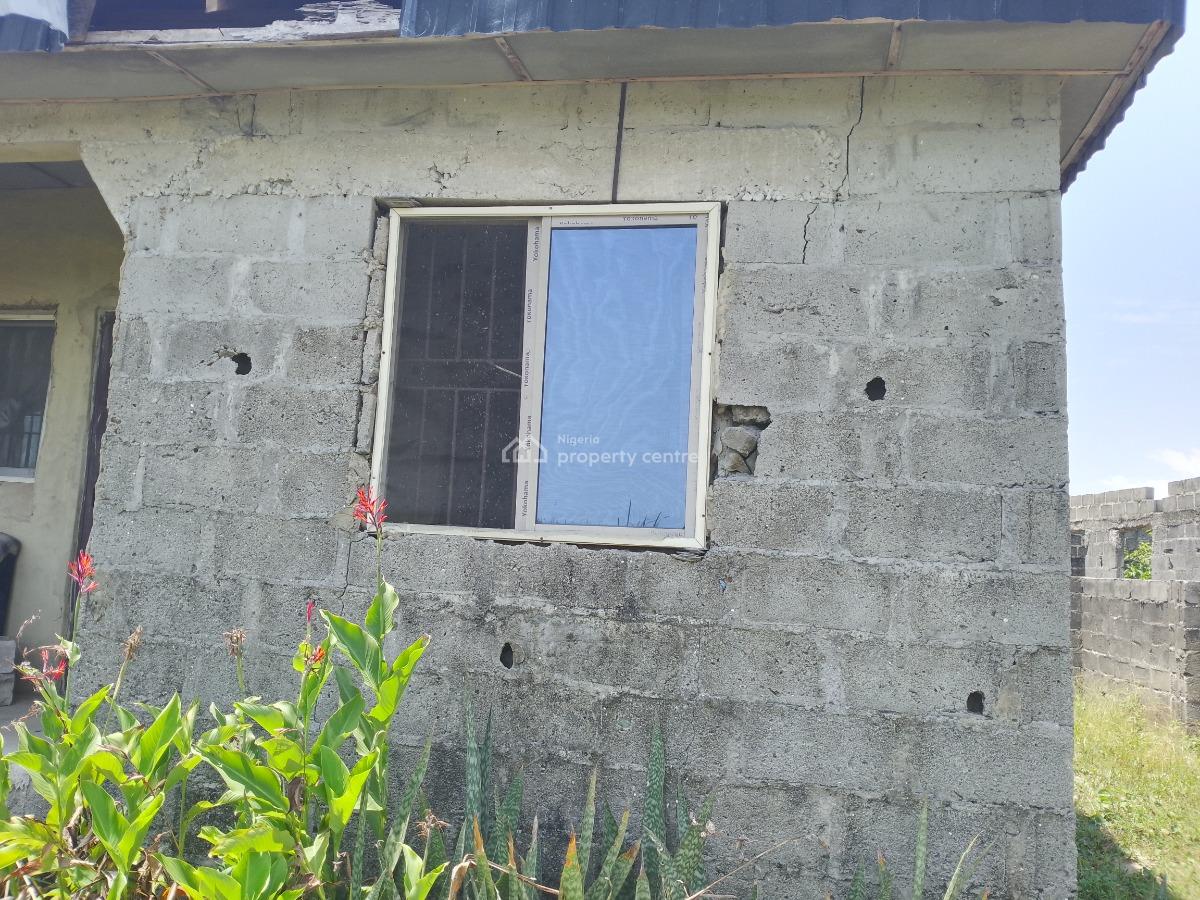 2 Bedroom Bungalow, Blueroof Off Oreta Road, Igbogbo, Ikorodu, Lagos, Detached Bungalow for Sale