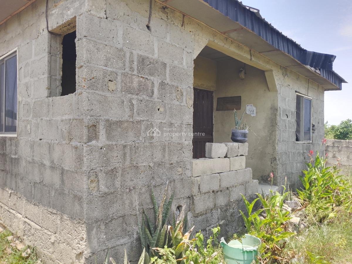 2 Bedroom Bungalow, Blueroof Off Oreta Road, Igbogbo, Ikorodu, Lagos, Detached Bungalow for Sale