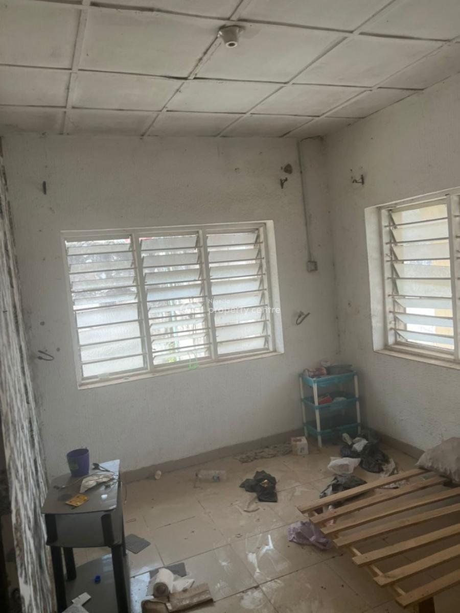 3 Bedroom Bungalow with a Unit of Room & Palour Self on 521sqm, Ashi Bodija, New Bodija, Ibadan, Oyo, Block of Flats for Sale