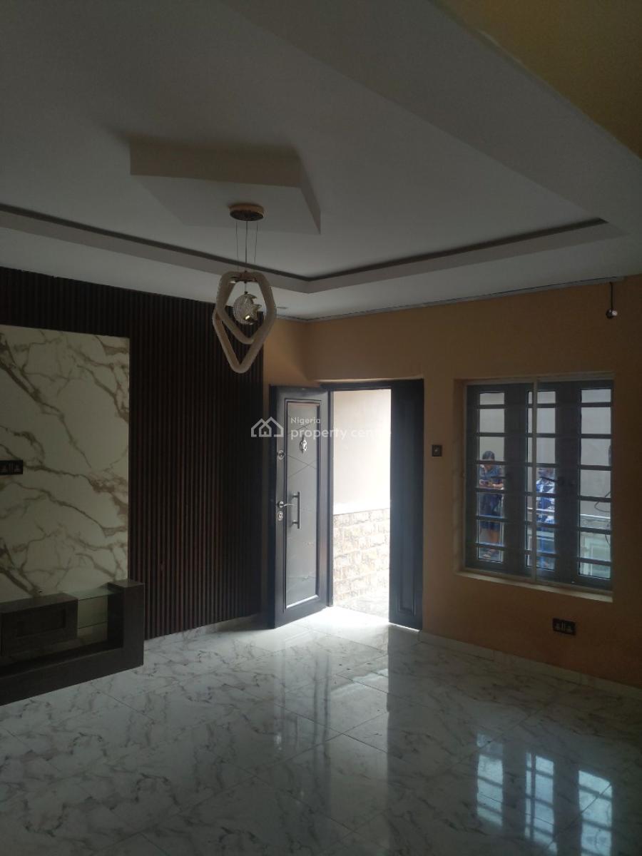 Exquisite 2 Bedroom Apartment, Omole Phase 2, Ikeja, Lagos, Flat / Apartment for Rent