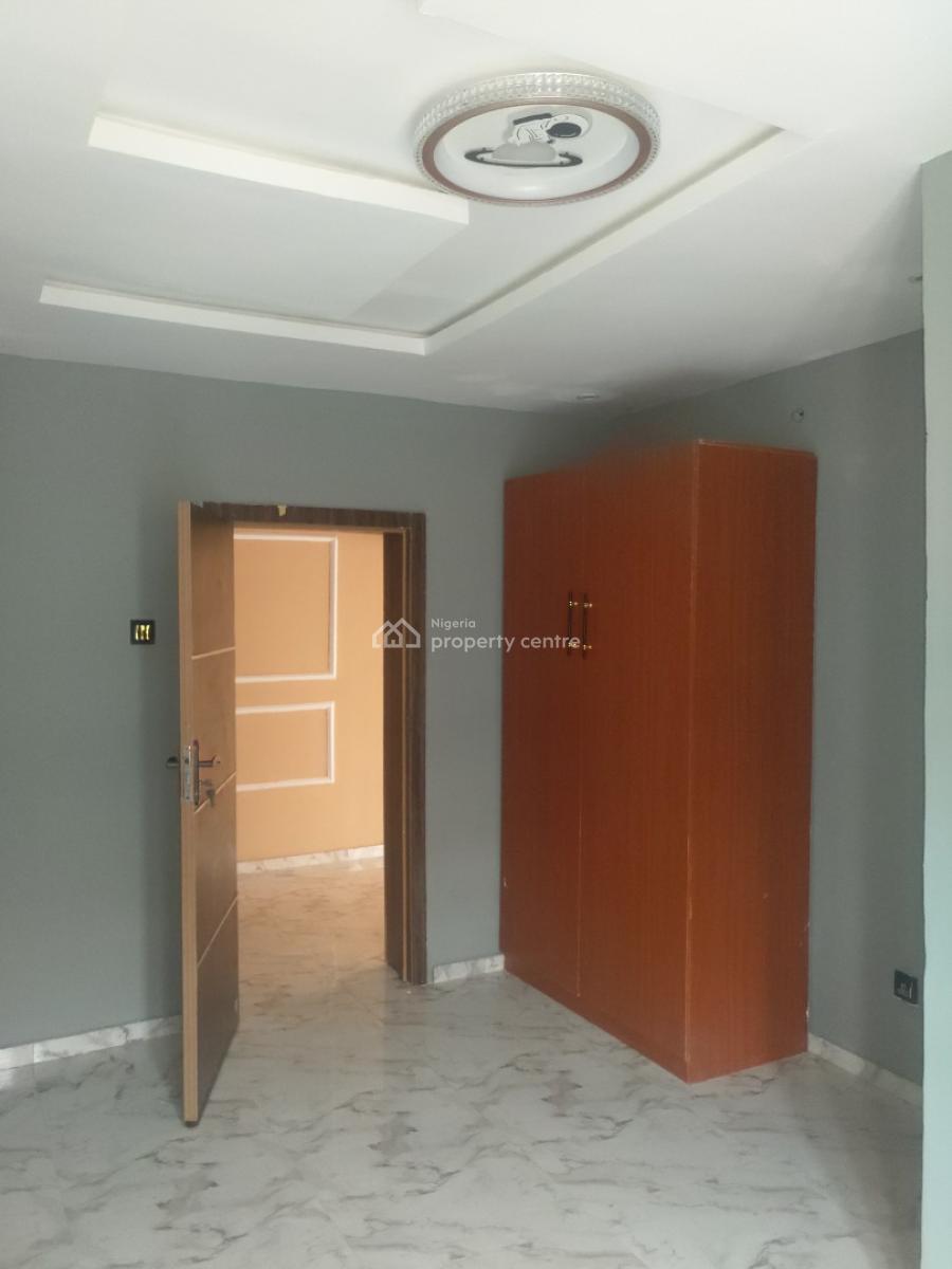 Exquisite 2 Bedroom Apartment, Omole Phase 2, Ikeja, Lagos, Flat / Apartment for Rent