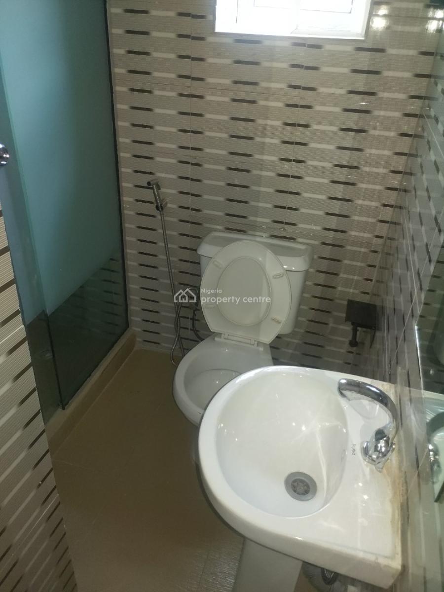 Exquisite 2 Bedroom Apartment, Omole Phase 2, Ikeja, Lagos, Flat / Apartment for Rent