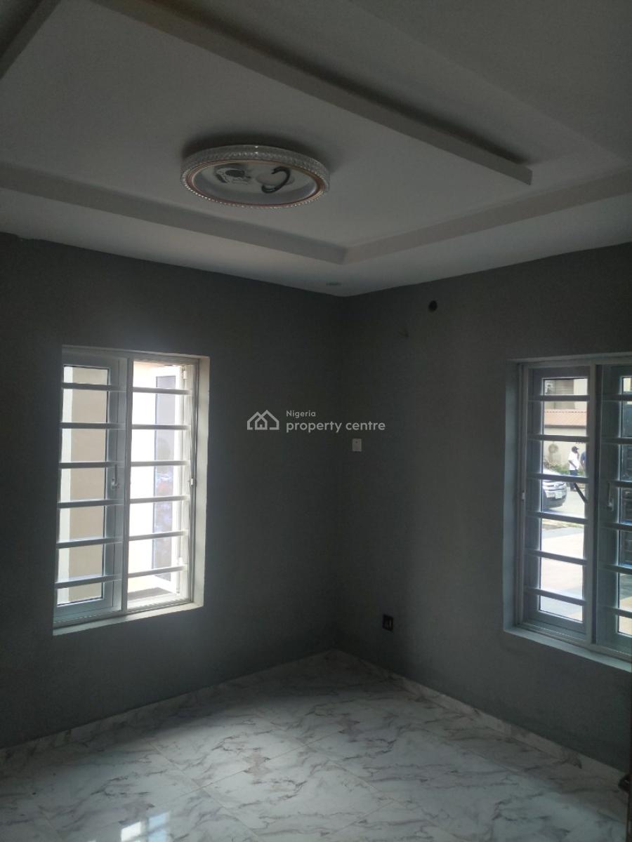 Exquisite 2 Bedroom Apartment, Omole Phase 2, Ikeja, Lagos, Flat / Apartment for Rent