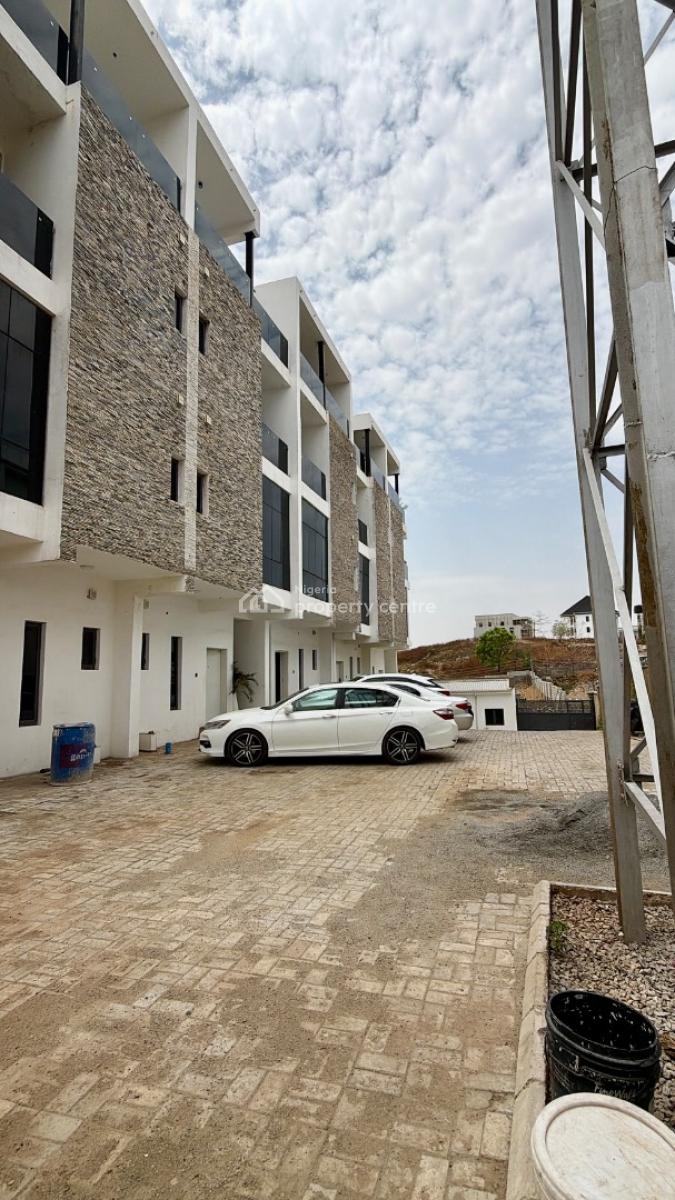 Fully Furnished- Luxury 5 Bedroom Duplex in with Swimming, Guzape Main, Guzape District, Abuja, Terraced Duplex for Sale
