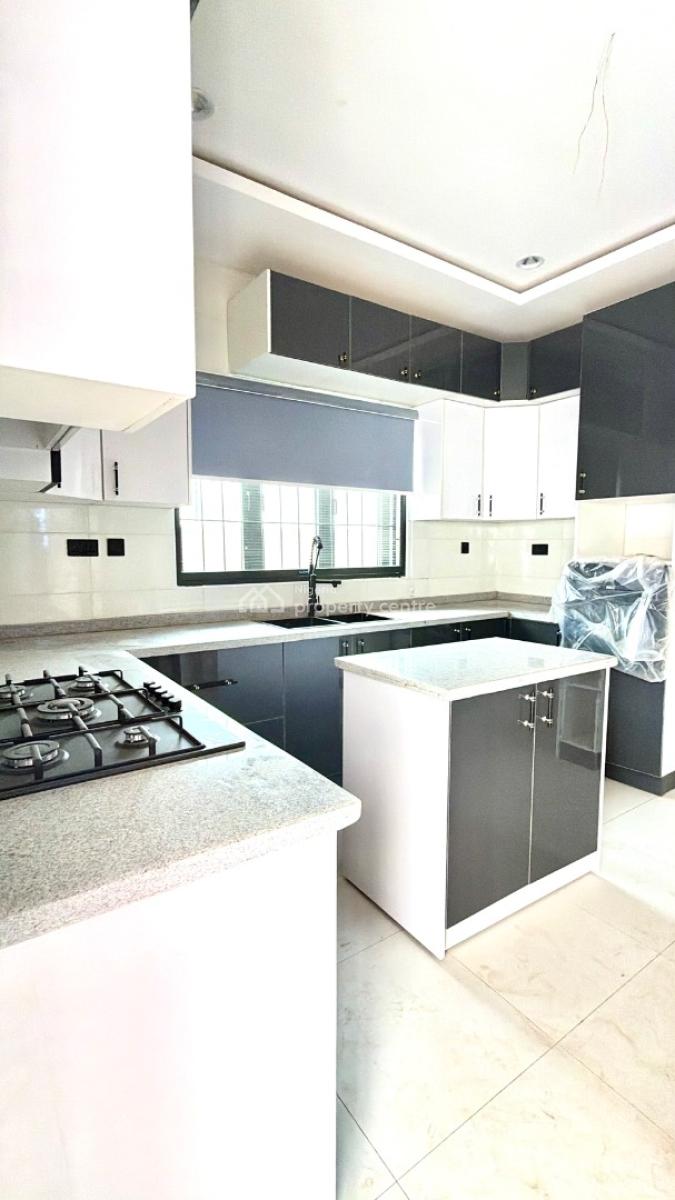 Fully Furnished- Luxury 5 Bedroom Duplex in with Swimming, Guzape Main, Guzape District, Abuja, Terraced Duplex for Sale