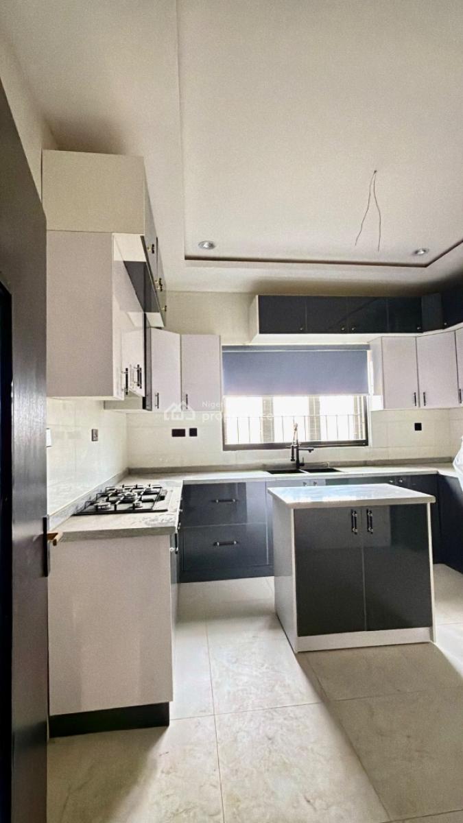 Fully Furnished- Luxury 5 Bedroom Duplex in with Swimming, Guzape Main, Guzape District, Abuja, Terraced Duplex for Sale