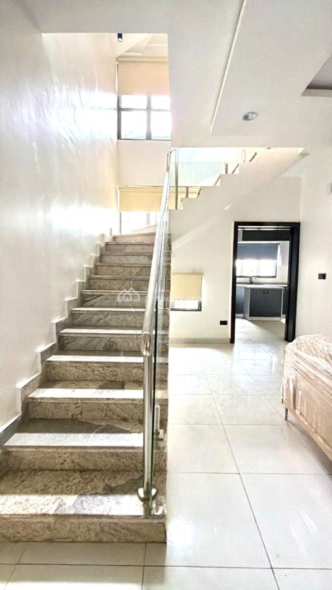 Fully Furnished- Luxury 5 Bedroom Duplex in with Swimming, Guzape Main, Guzape District, Abuja, Terraced Duplex for Sale