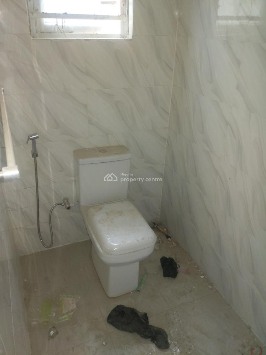 Fantastic 3 Bedroom, Extension, Omole Phase 2, Ikeja, Lagos, Flat / Apartment for Rent