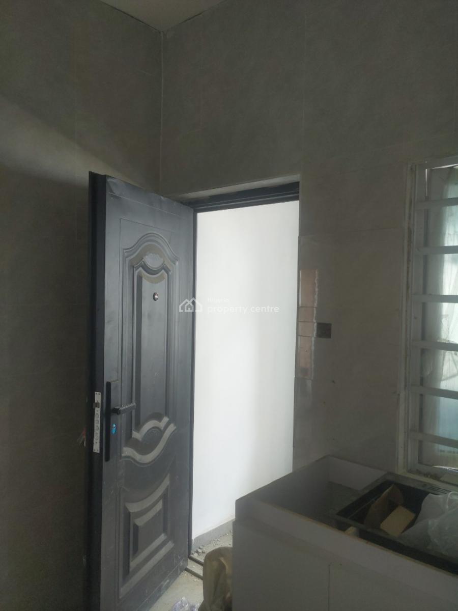 Fantastic 3 Bedroom, Extension, Omole Phase 2, Ikeja, Lagos, Flat / Apartment for Rent