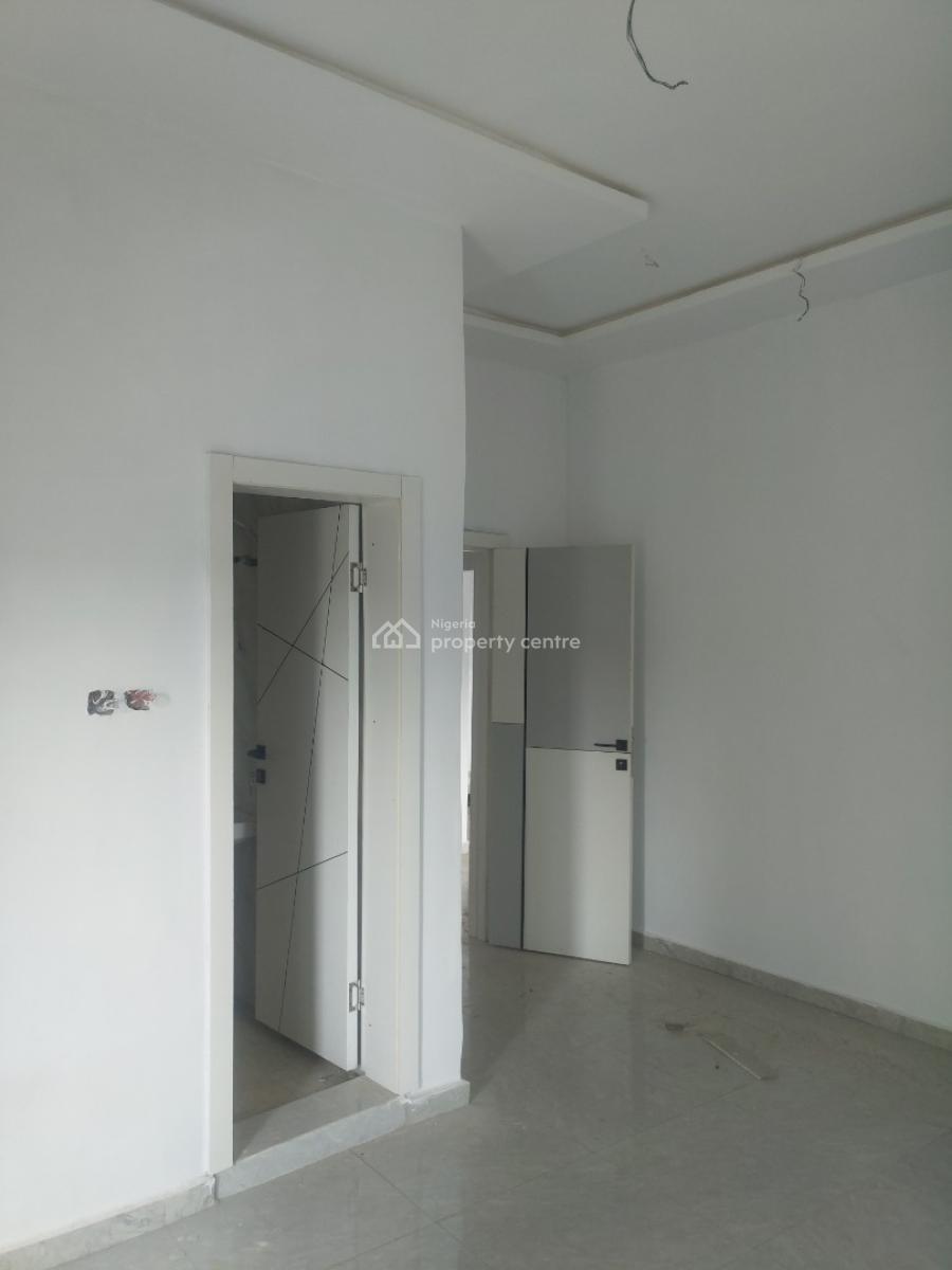 Fantastic 3 Bedroom, Extension, Omole Phase 2, Ikeja, Lagos, Flat / Apartment for Rent