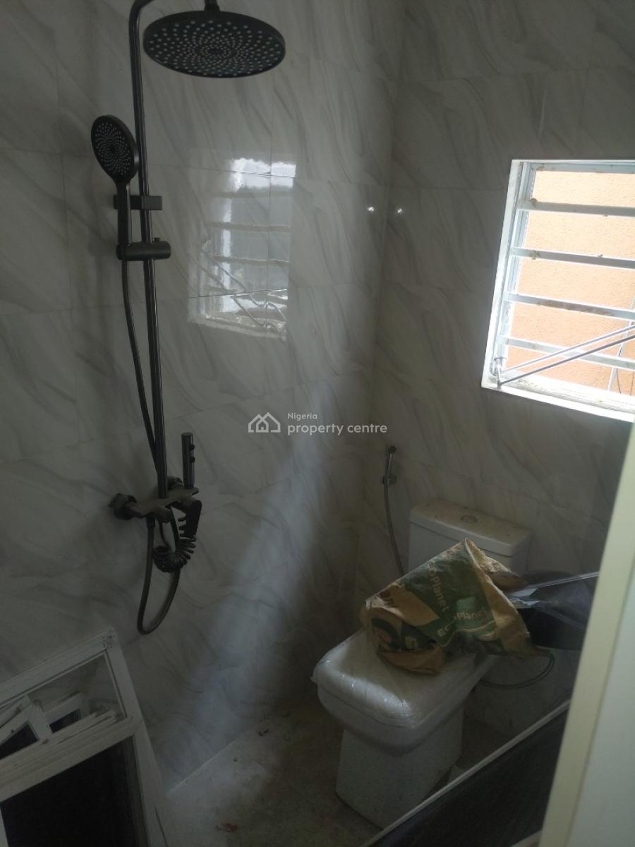 Fantastic 3 Bedroom, Extension, Omole Phase 2, Ikeja, Lagos, Flat / Apartment for Rent