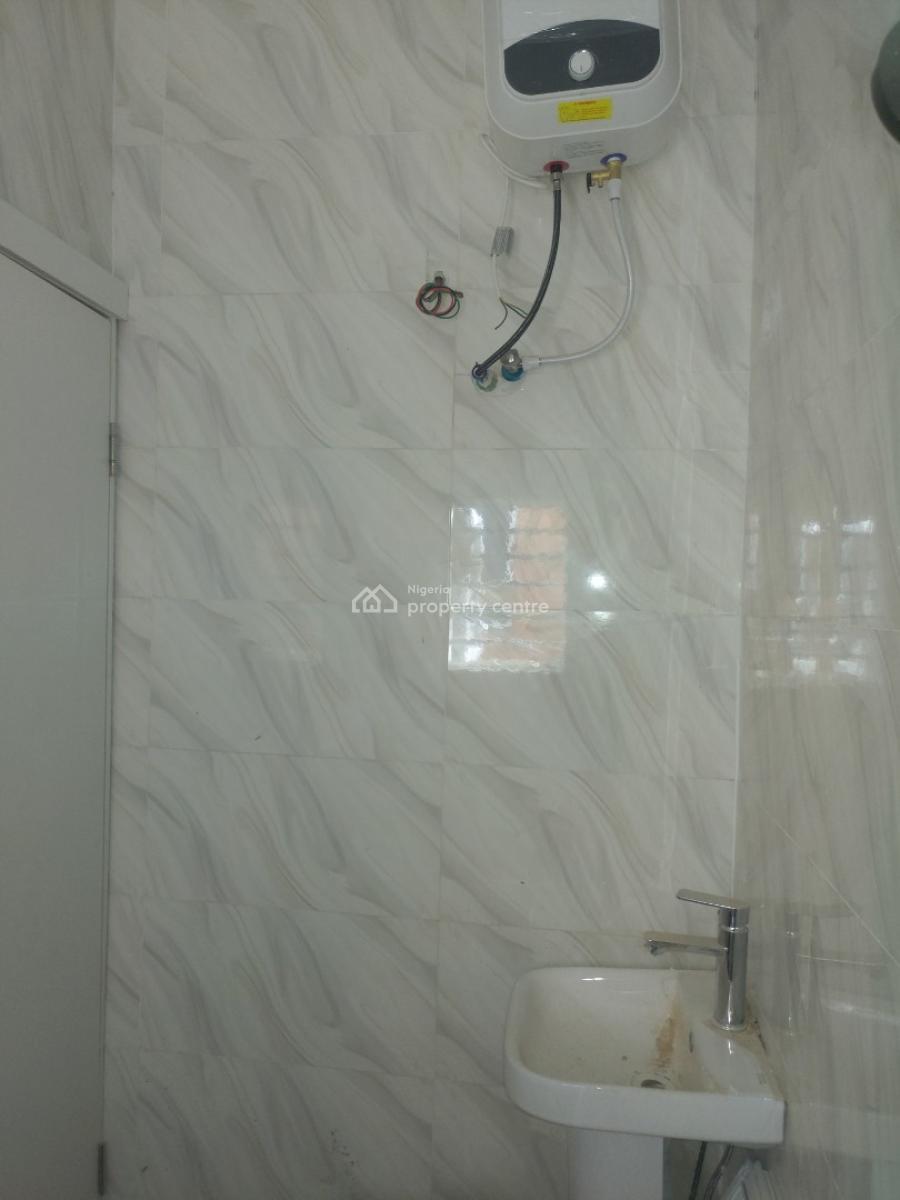 Fantastic 3 Bedroom, Extension, Omole Phase 2, Ikeja, Lagos, Flat / Apartment for Rent