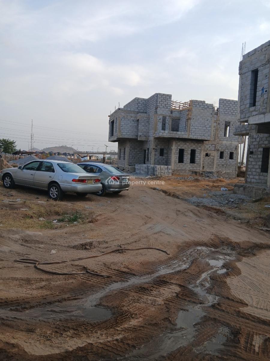5 Bedrooms Carcass( Lintel Level), Lugbe District, Abuja, Semi-detached Duplex for Sale