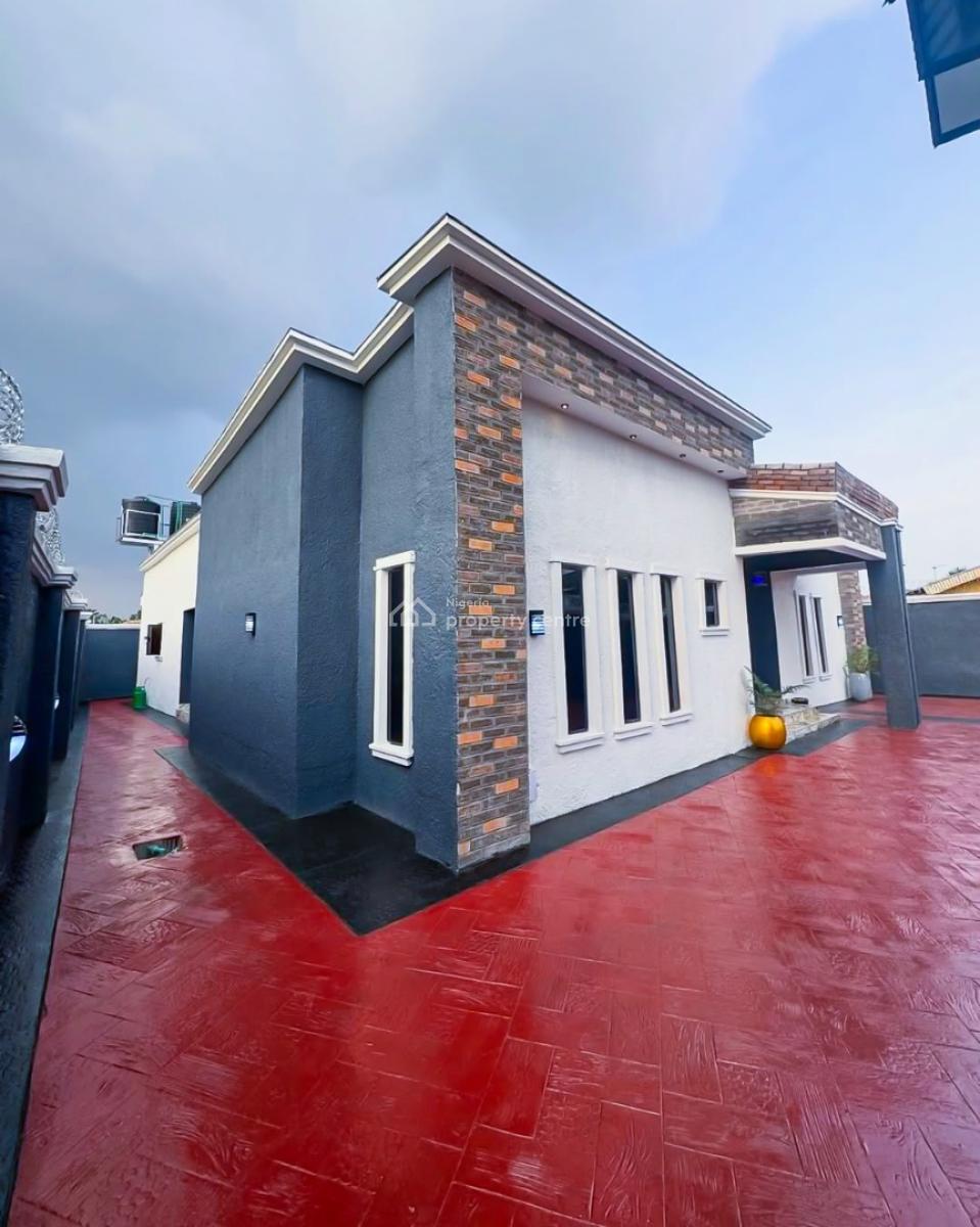 Fully Furnished Contemporary 4 Bedroom Bungalow with a Lounge, Abuloma, Port Harcourt, Rivers, Detached Bungalow for Sale