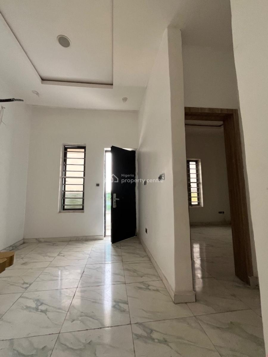 4 Bedroom Duplex on Distress, Chevron Alt., Lekki, Lagos, Detached Duplex for Sale