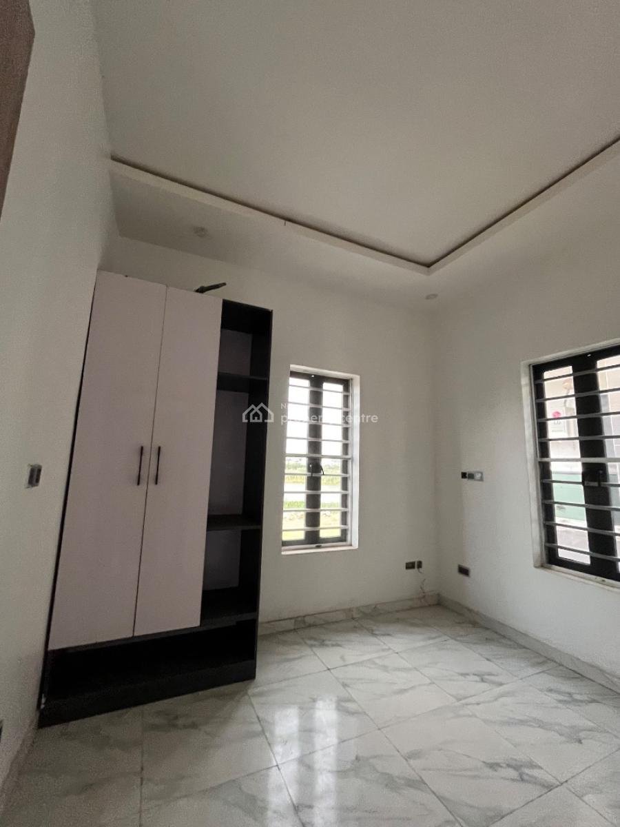 4 Bedroom Duplex on Distress, Chevron Alt., Lekki, Lagos, Detached Duplex for Sale