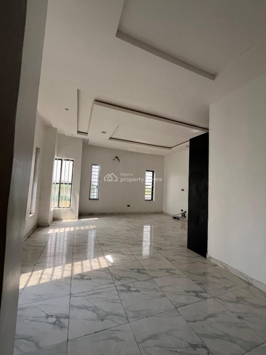 4 Bedroom Duplex on Distress, Chevron Alt., Lekki, Lagos, Detached Duplex for Sale