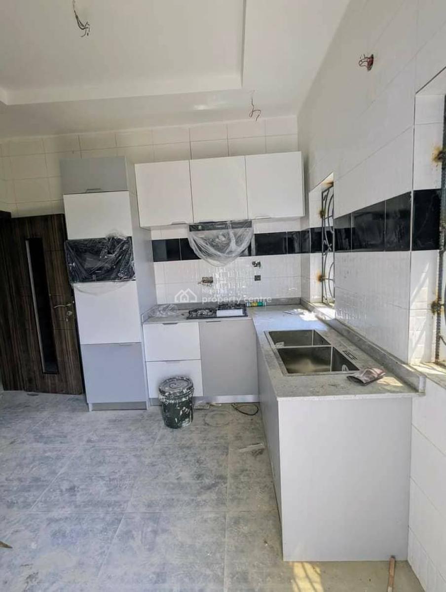 Exotic 2 Bedroom Flat, Shelter Afrique Estate, Uyo, Akwa Ibom, Flat / Apartment for Rent