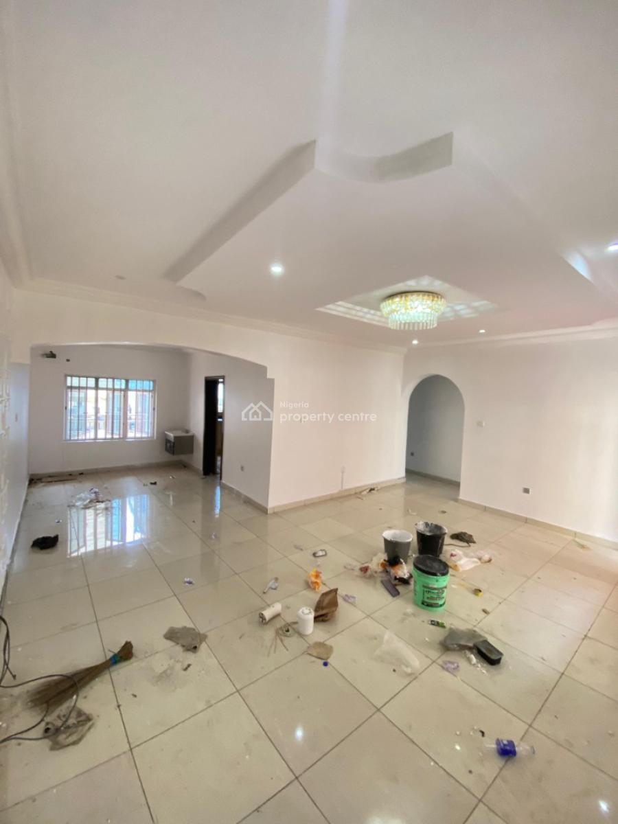 Standard 2 Bedrooms Flat, Chevron Drive, Lekki, Lagos, Flat / Apartment for Rent