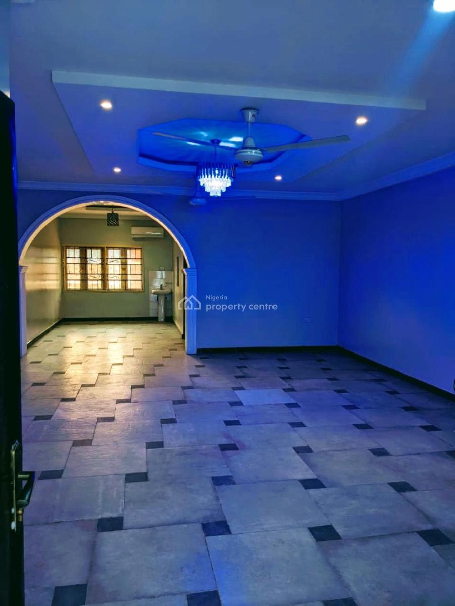 Standard 3 Bedroom Flat, Osongama Estate, Uyo, Akwa Ibom, Flat / Apartment for Rent