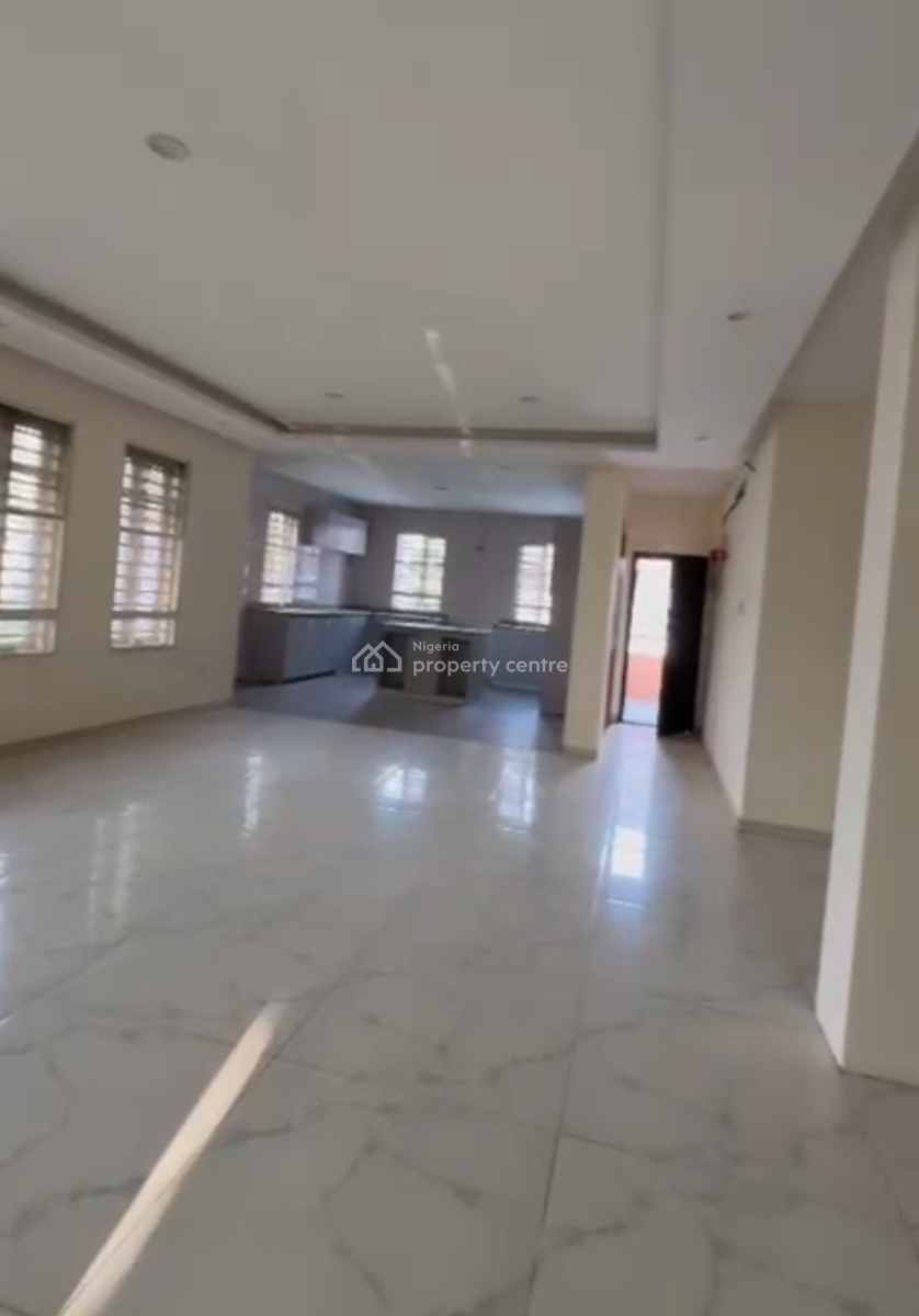 Executive, Massive 3 Bedroom Apartment with Bq, Ikeja Gra, Ikeja, Lagos, Flat / Apartment for Rent