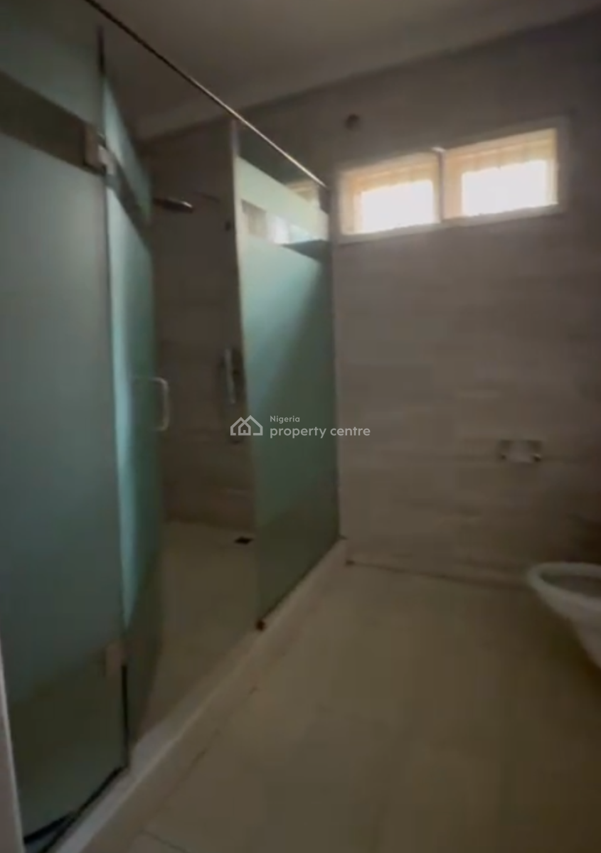 Executive, Massive 3 Bedroom Apartment with Bq, Ikeja Gra, Ikeja, Lagos, Flat / Apartment for Rent