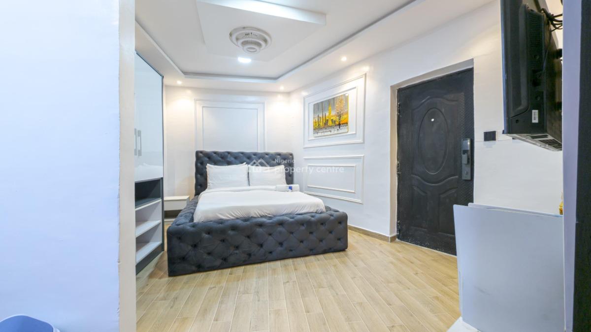Nicely Furnished Studio Apartment, Victoria Island (vi), Lagos, Flat / Apartment Short Let