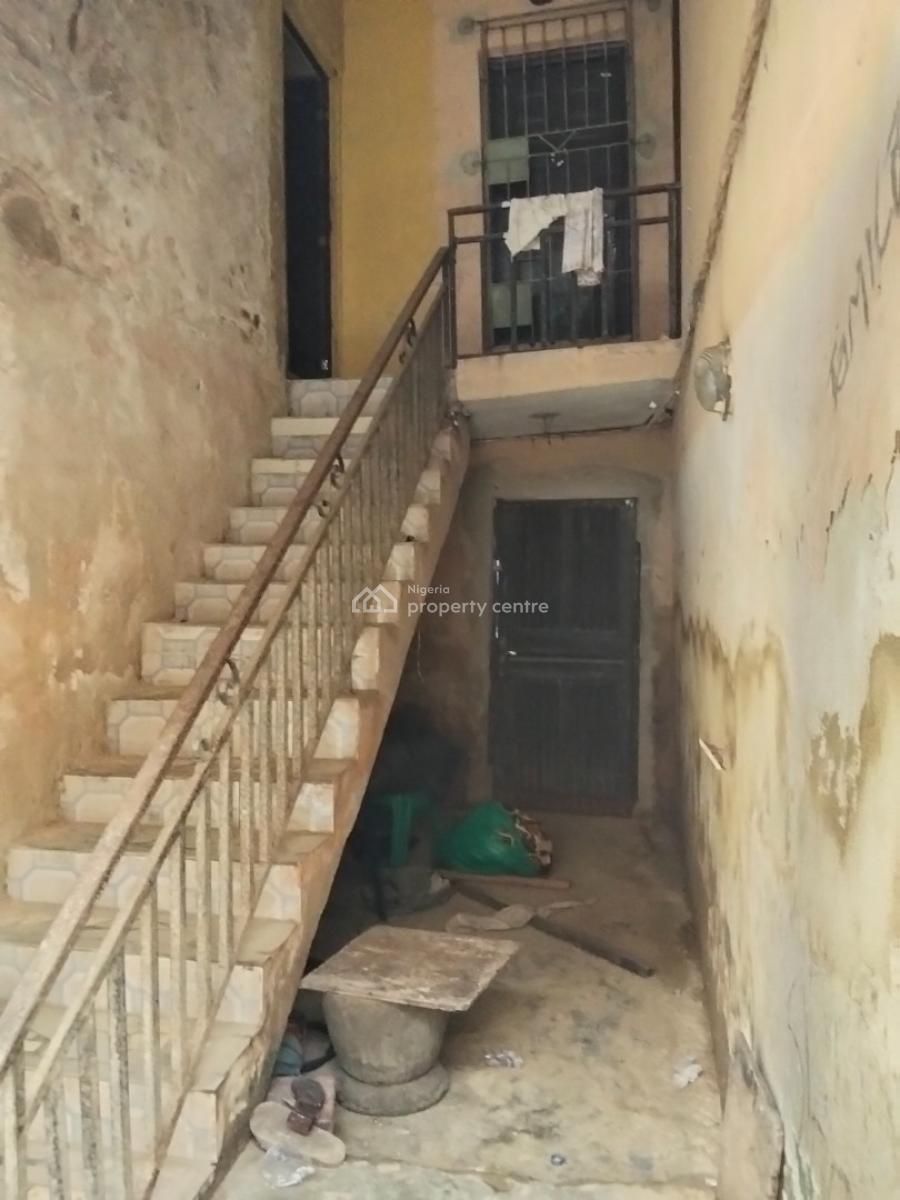 Demolishable Structure on 500sqm Land, Close to Oworo Primary Health Care Centre, Oworonshoki, Kosofe, Lagos, Residential Land for Sale