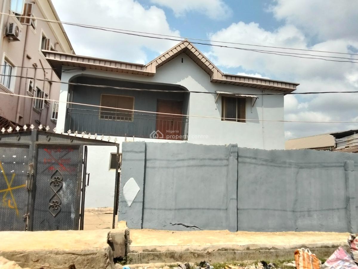 Demolishable Structure on 500sqm Land, Close to Oworo Primary Health Care Centre, Oworonshoki, Kosofe, Lagos, Residential Land for Sale