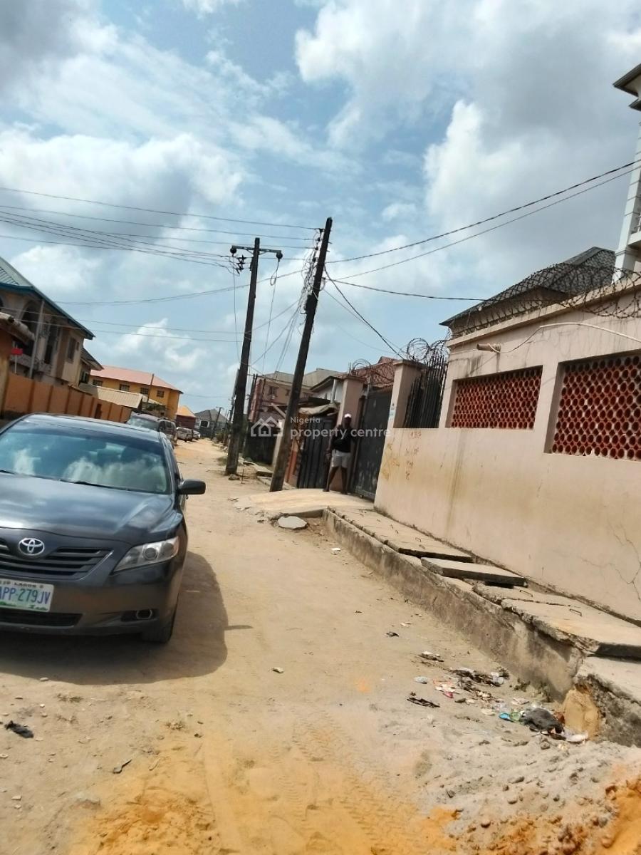 Demolishable Structure on 500sqm Land, Close to Oworo Primary Health Care Centre, Oworonshoki, Kosofe, Lagos, Residential Land for Sale