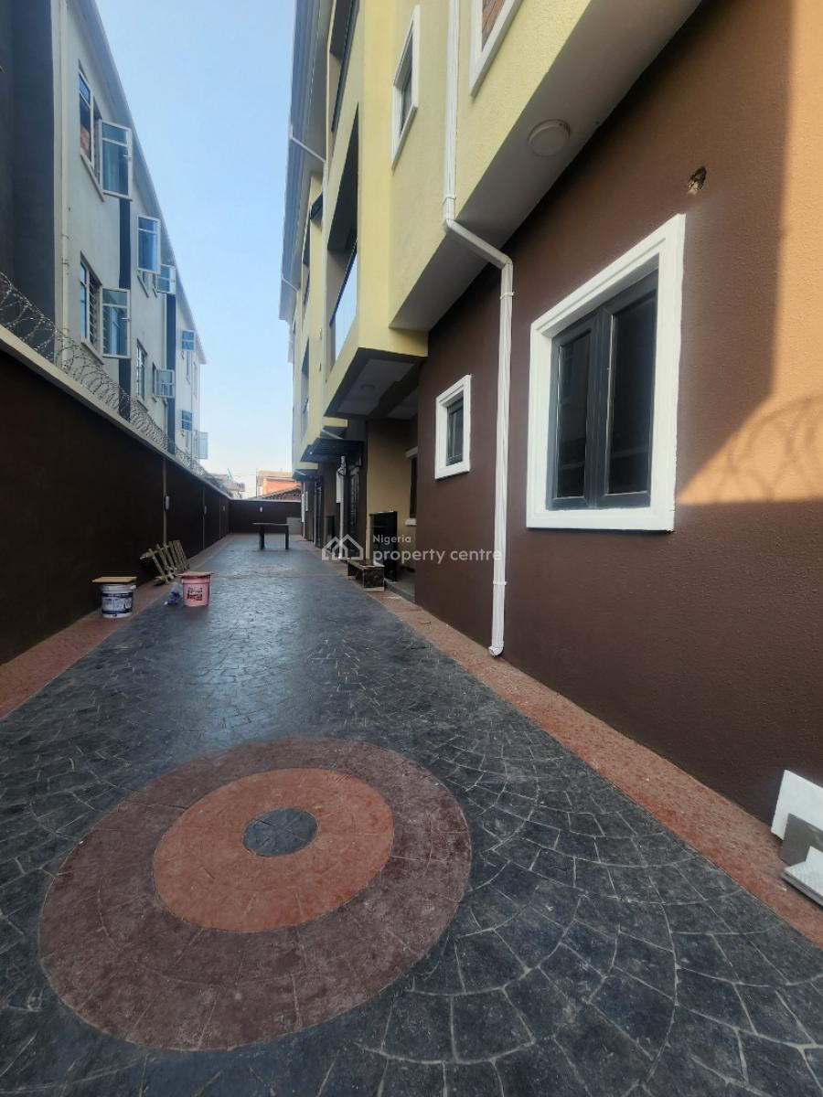 Brand New and Tastefully Finished 2bedroom Flat All Rooms Ensuite, Off Fola Agoro Road, Shomolu, Lagos, Flat / Apartment for Rent