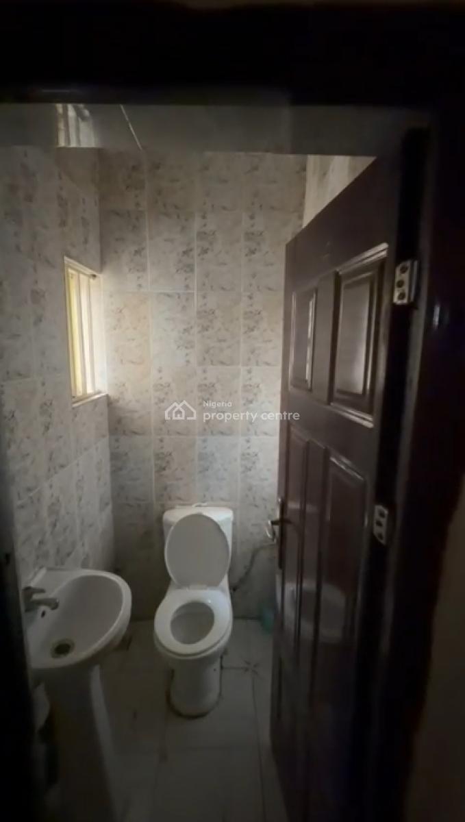 3 Bedroom Flat with Bq, District, Utako, Abuja, Flat / Apartment for Rent