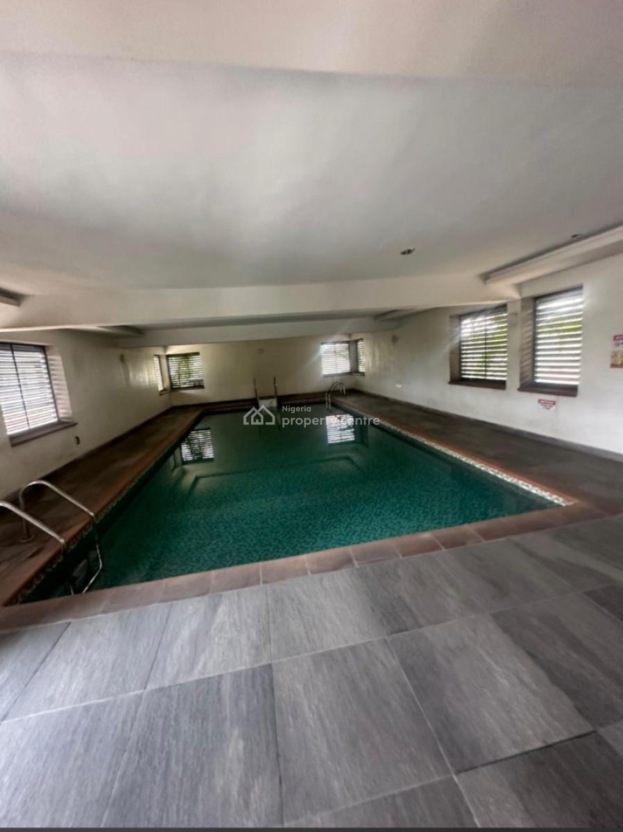 Standard and Spacious 3 Bedroom Apartment with Bq, Lekki Phase 1, Lekki, Lagos, Flat / Apartment for Rent