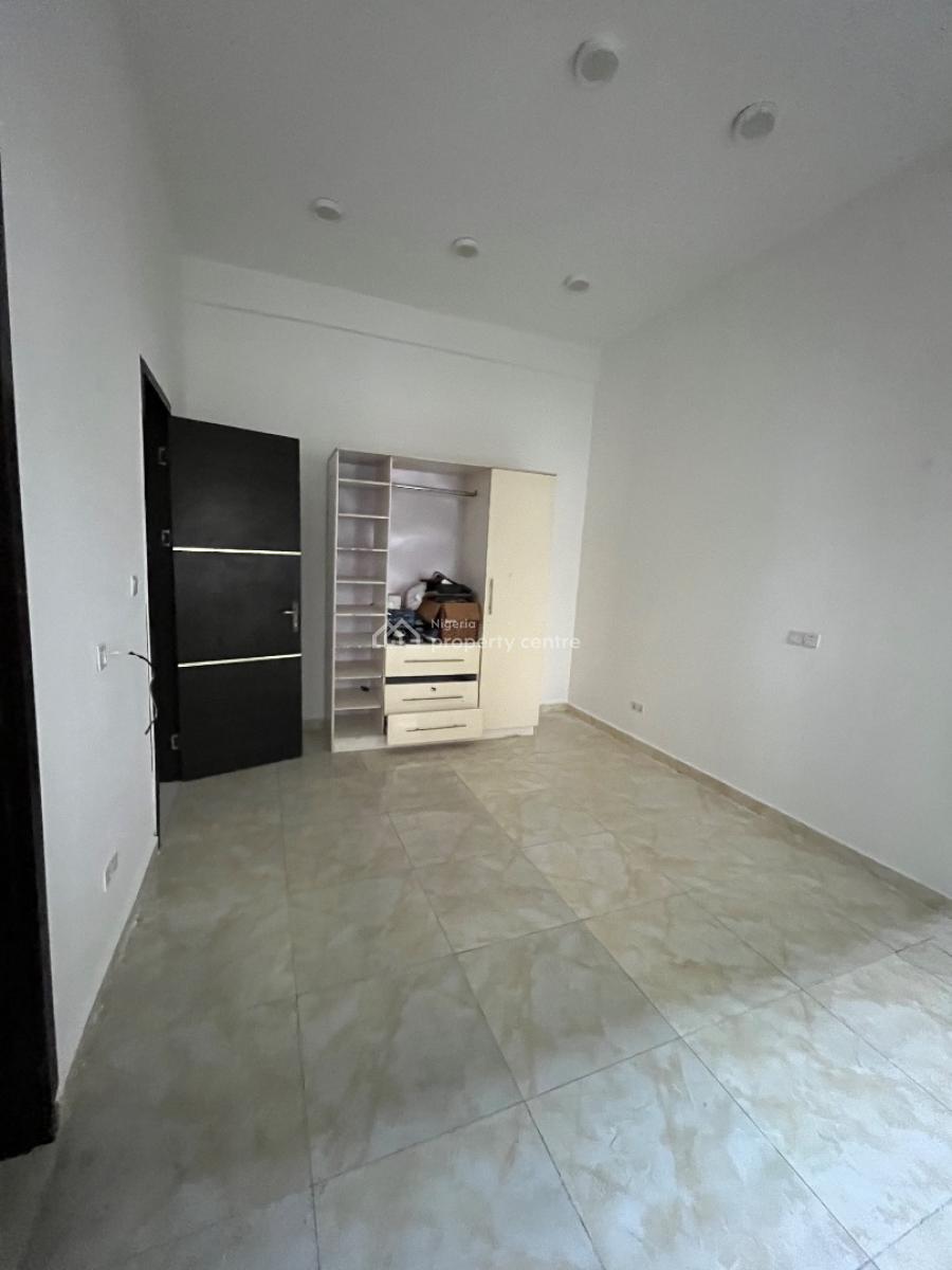 Standard and Spacious 4 Bedroom Terrace Duplex with a Bq, Platinum Way, Ikate Elegushi, Lekki, Lagos, Terraced Duplex for Rent