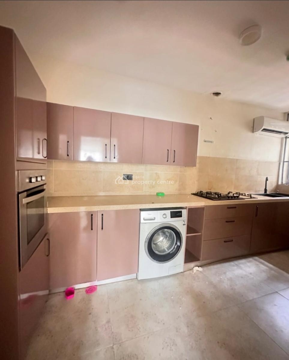 Spacious 2 Bedroom Apartment, Igbo Efon, Lekki, Lagos, Flat / Apartment for Rent