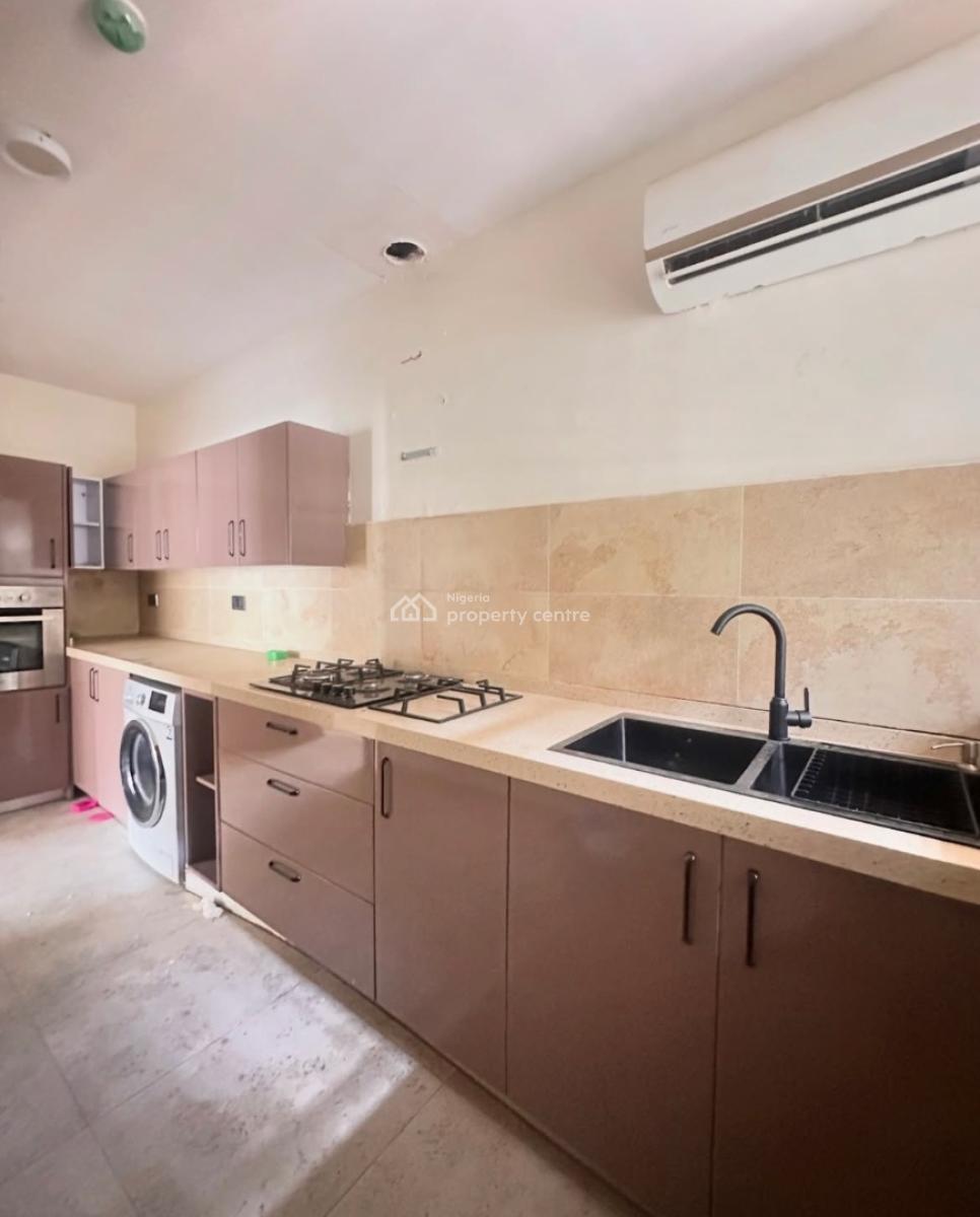 Spacious 2 Bedroom Apartment, Igbo Efon, Lekki, Lagos, Flat / Apartment for Rent