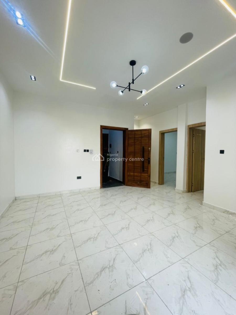 Spacious 2 Bedroom Apartment with Pool and Gym House for S, Ologolo, Lekki, Lagos, Flat / Apartment for Sale