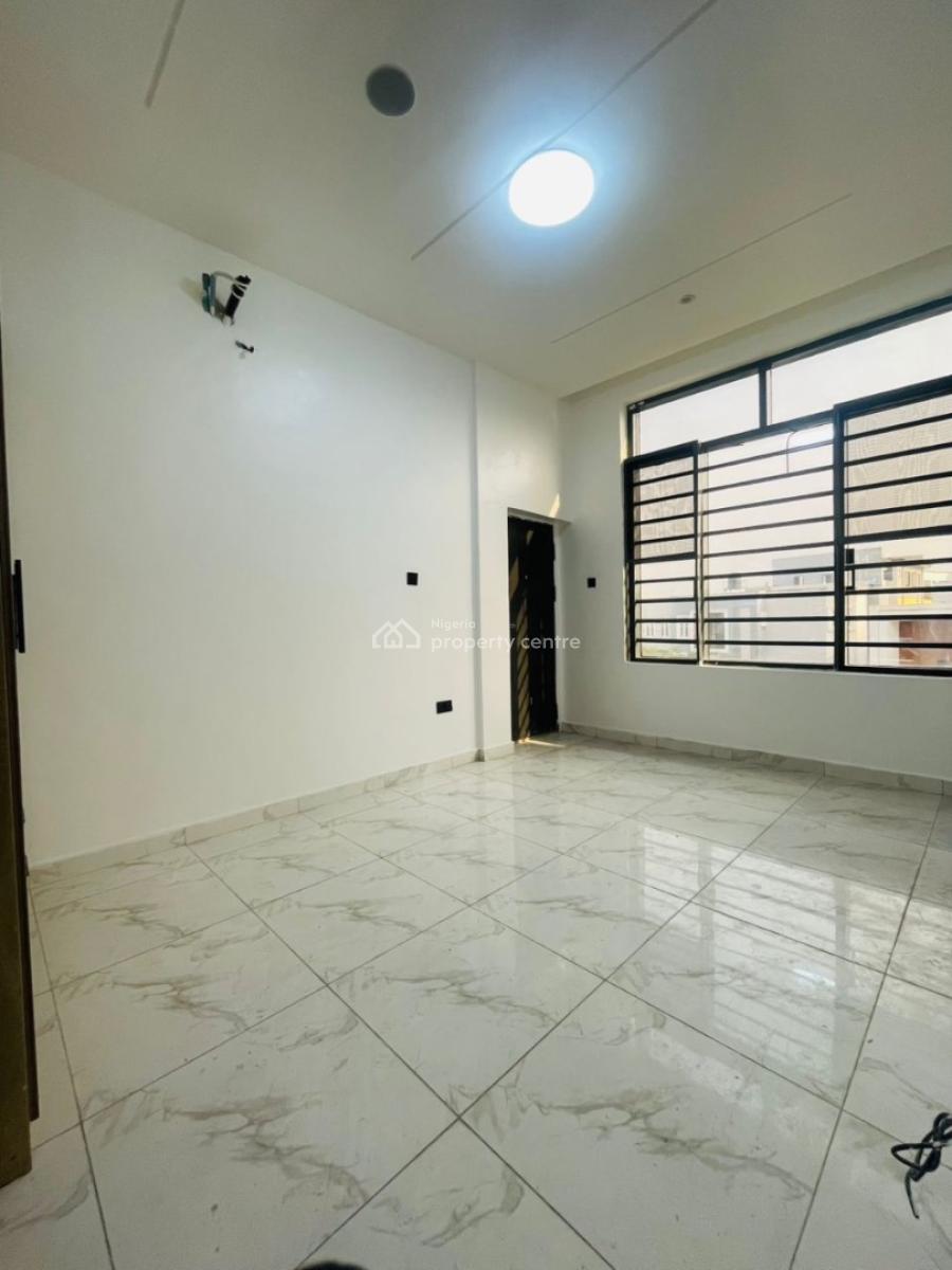 Spacious 2 Bedroom Apartment with Pool and Gym House for S, Ologolo, Lekki, Lagos, Flat / Apartment for Sale
