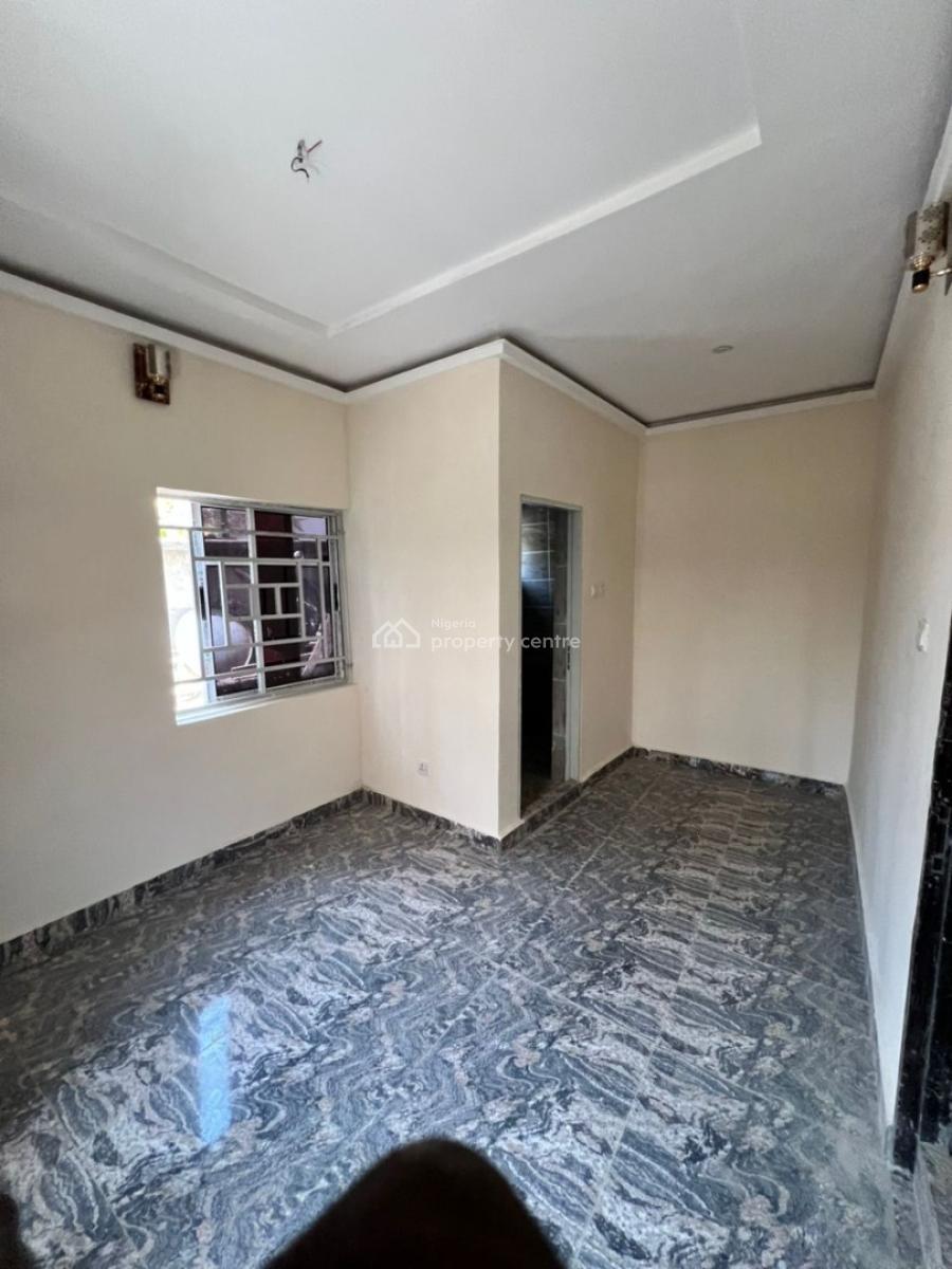 Distress! Clean 4bedroom Terrace Duplex with Bq, Tarred, Cofo, By Arab (tarred Rd), Utako, Abuja, Terraced Duplex for Sale