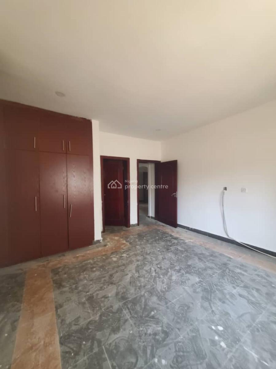 Distress! Clean 4bedroom Terrace Duplex with Bq, Tarred, Cofo, By Arab (tarred Rd), Utako, Abuja, Terraced Duplex for Sale