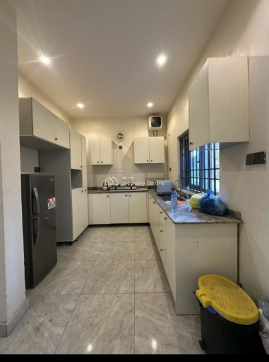 Distress! Clean 4bedroom Terrace Duplex with Bq, Tarred, Cofo, By Arab (tarred Rd), Utako, Abuja, Terraced Duplex for Sale