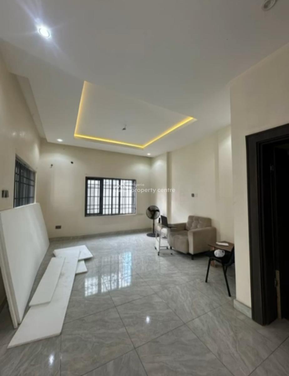 Distress! Clean 4bedroom Terrace Duplex with Bq, Tarred, Cofo, By Arab (tarred Rd), Utako, Abuja, Terraced Duplex for Sale