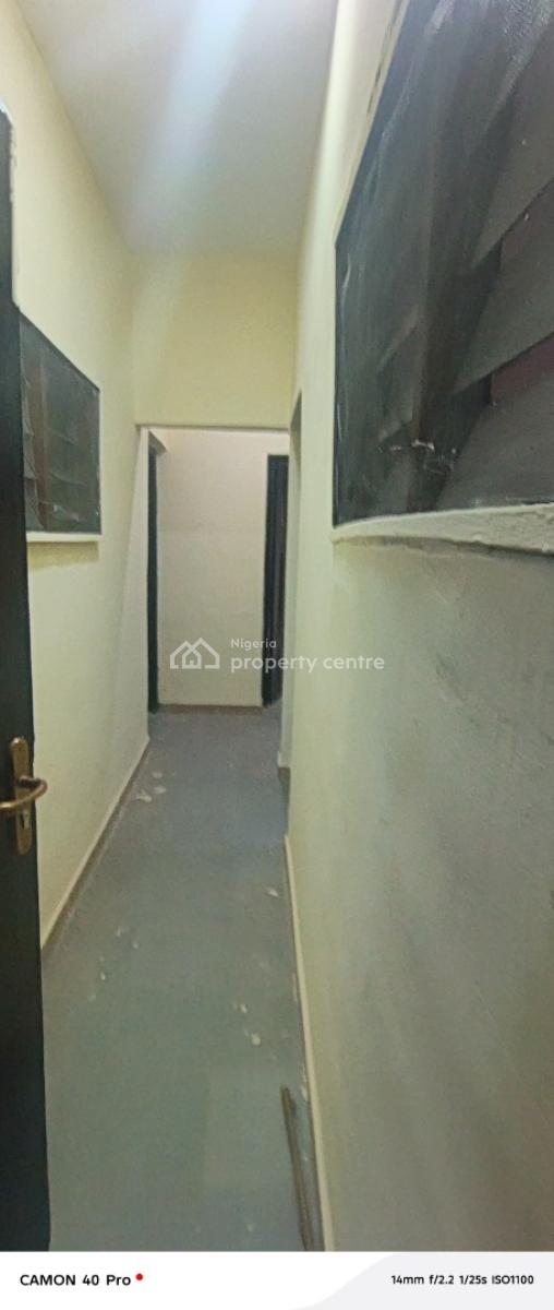 3 Bedroom Flat, Downstairs, Off New Road Bus Stop, Lekki, Lagos, Flat / Apartment for Rent