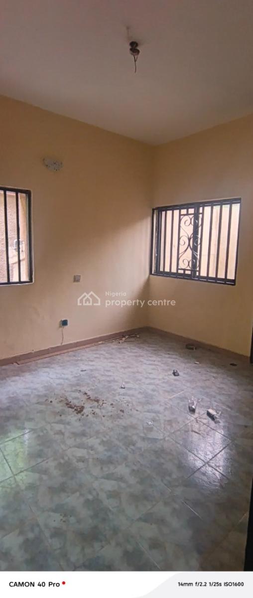 3 Bedroom Flat, Downstairs, Off New Road Bus Stop, Lekki, Lagos, Flat / Apartment for Rent
