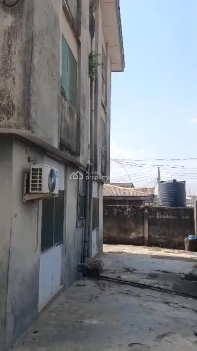 12flats on 2plots@ Okunola Egbeda,lagos,on 2 Buildings in Compound, Egbeda Okunola,lagos, Egbeda, Alimosho, Lagos, Block of Flats for Sale