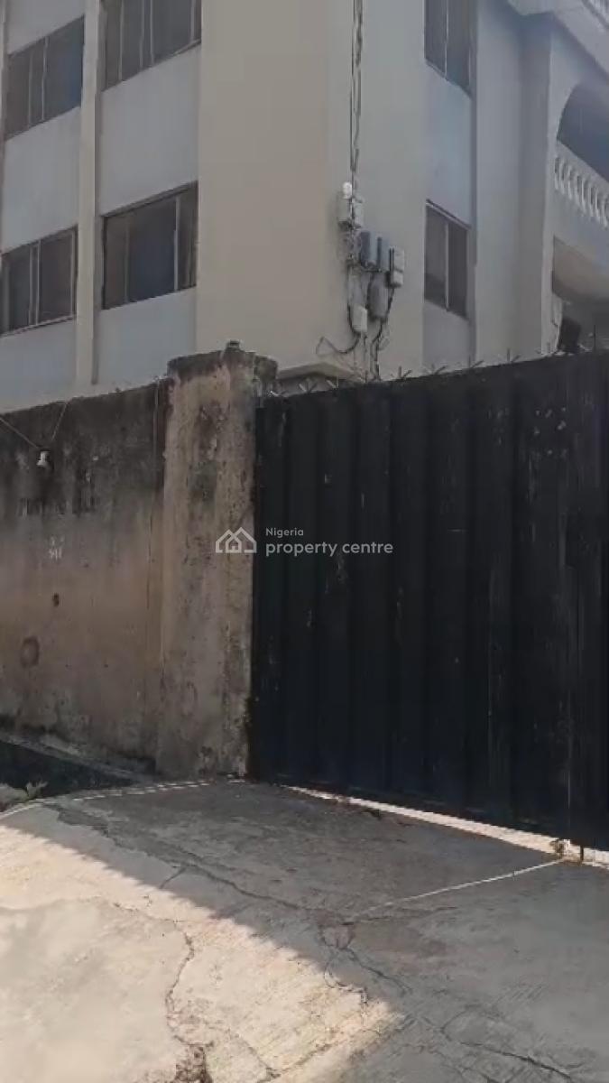 12flats on 2plots@ Okunola Egbeda,lagos,on 2 Buildings in Compound, Egbeda Okunola,lagos, Egbeda, Alimosho, Lagos, Block of Flats for Sale