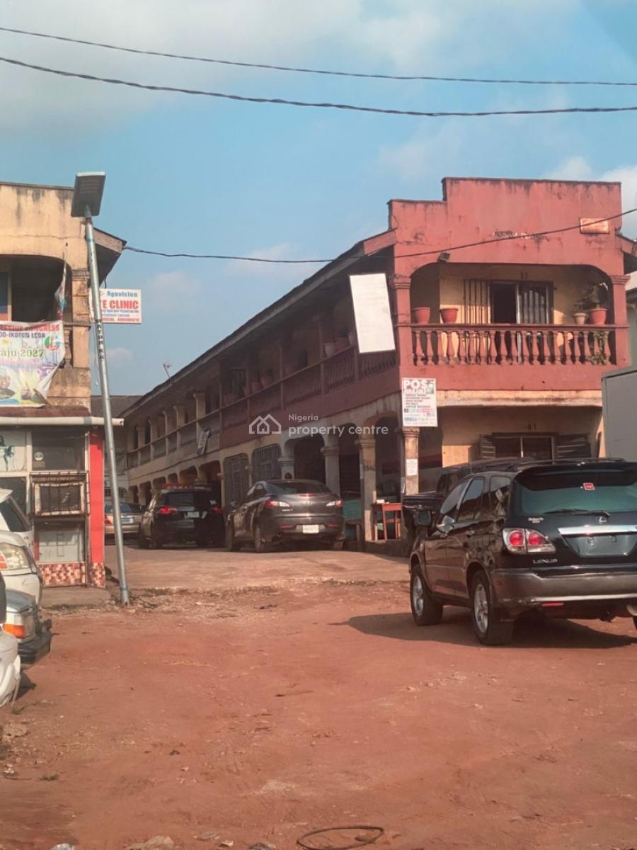 42 Shops, Shopping Complex Along Igando Lasu Rd, Along Lasu Igando Road Igando Lagos, Alimosho, Lagos, Plaza / Complex / Mall for Sale